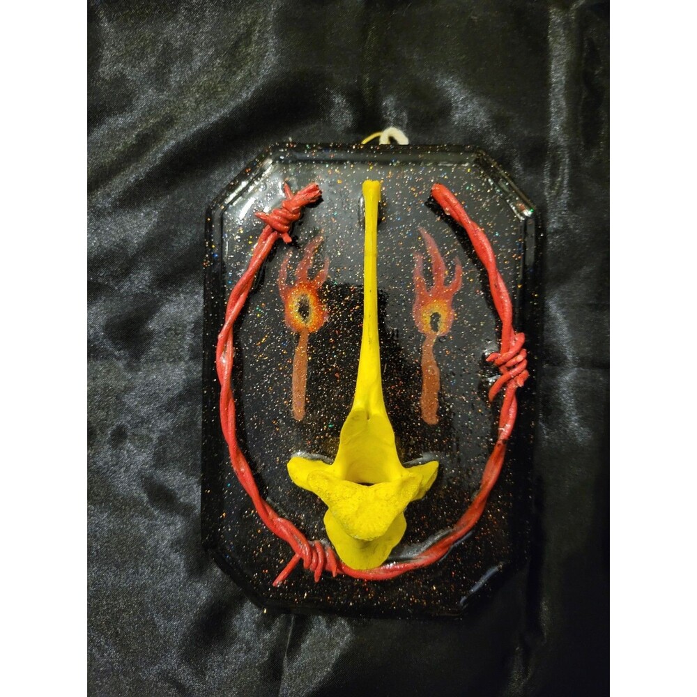 Yellow and red barbed wire bone resin bone plaque